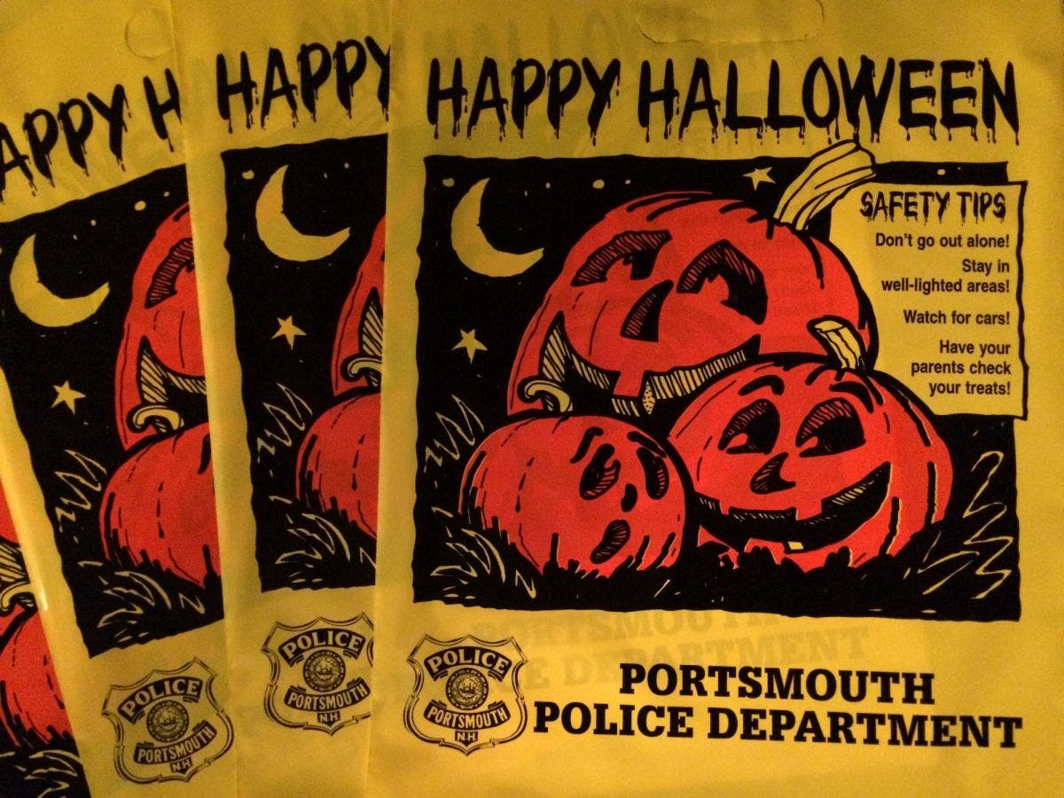 https://patch.com/img/cdn20/users/546351/20161019/112840/styles/raw/public/article_images/halloween_bags_fotor-1476933862-8493.jpg