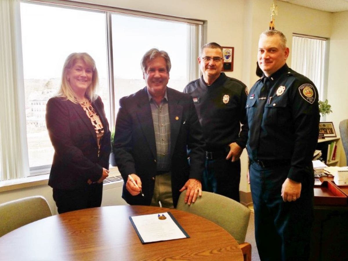 News small post card thumbnail