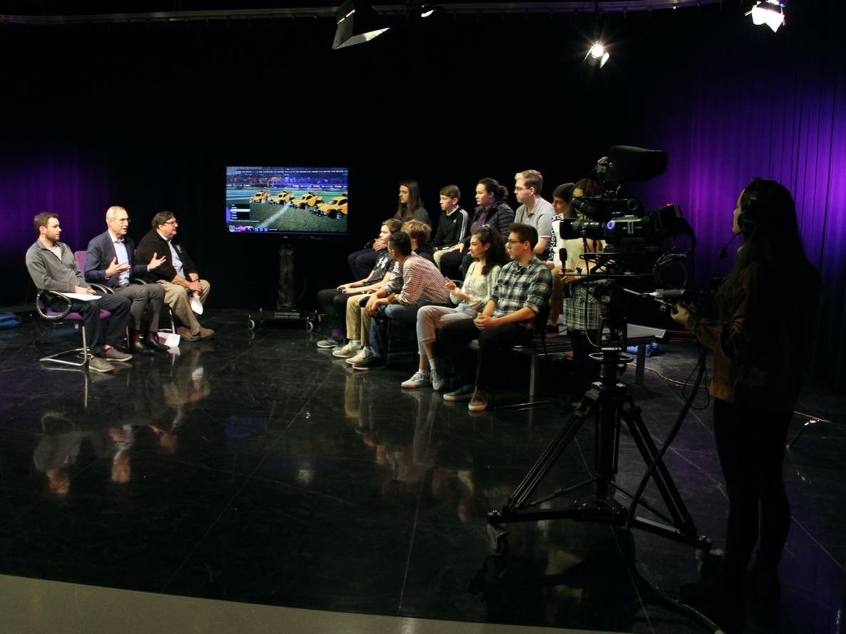 Nashua officials and Nashua High School South students discuss forming a youth video-gaming league in the city on the program, "Nashua Talks." 