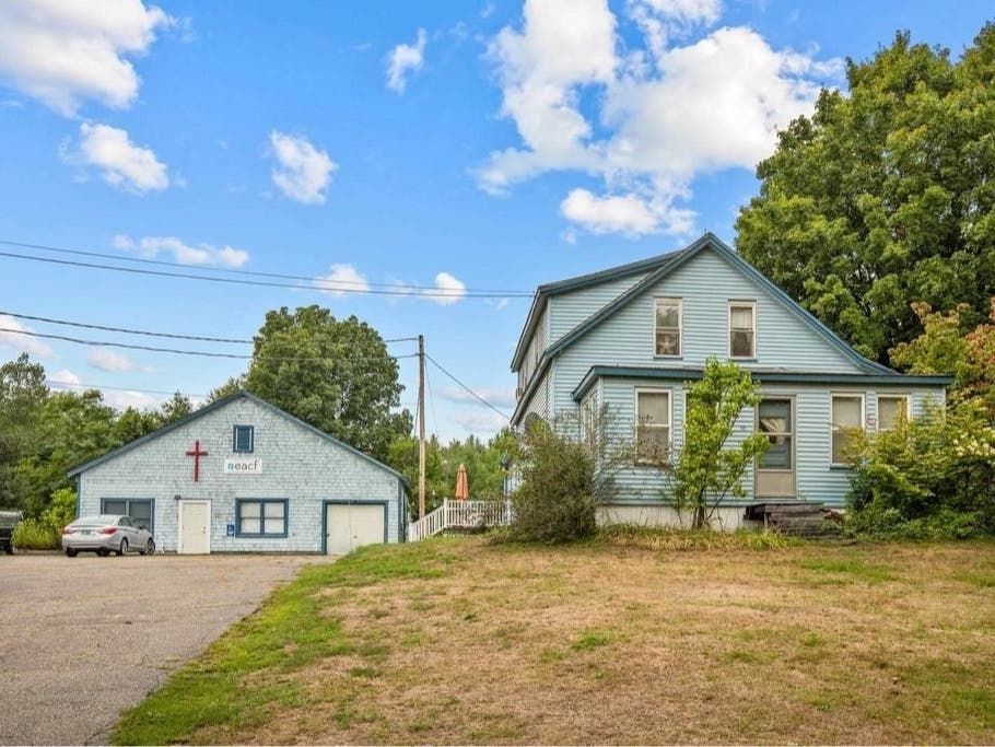 50 Newfields Road In Exeter, New Hampshire: Wow! - Vimarsana News