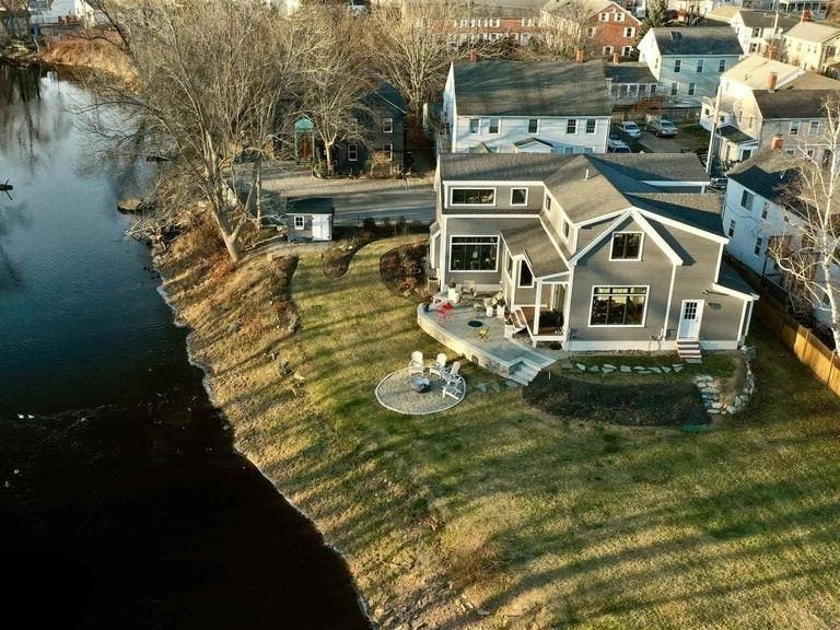 48 Franklin St. In Exeter, New Hampshire: Wow! - Vimarsana News