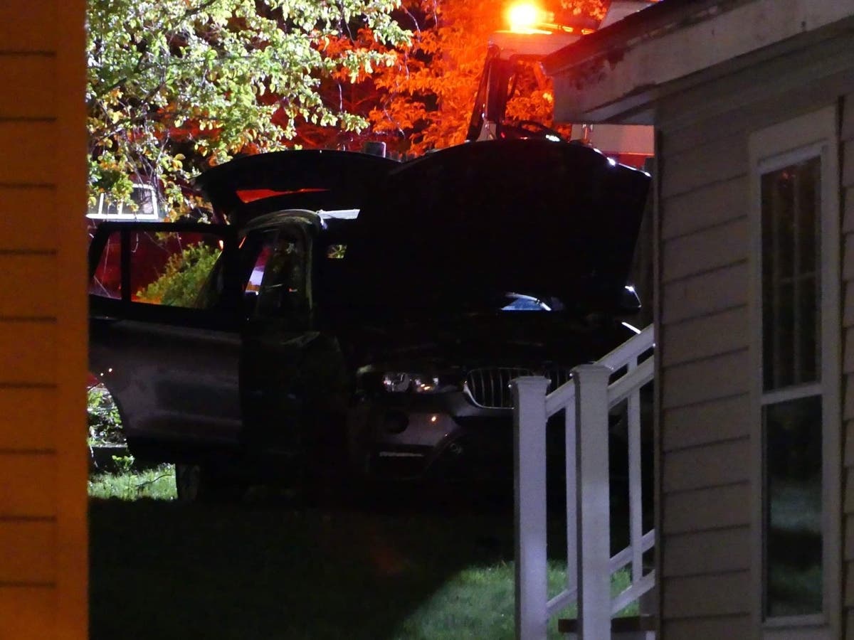 BMW SUV Crashes Into Pole, Fence, Backyard In East Concord: Watch ...