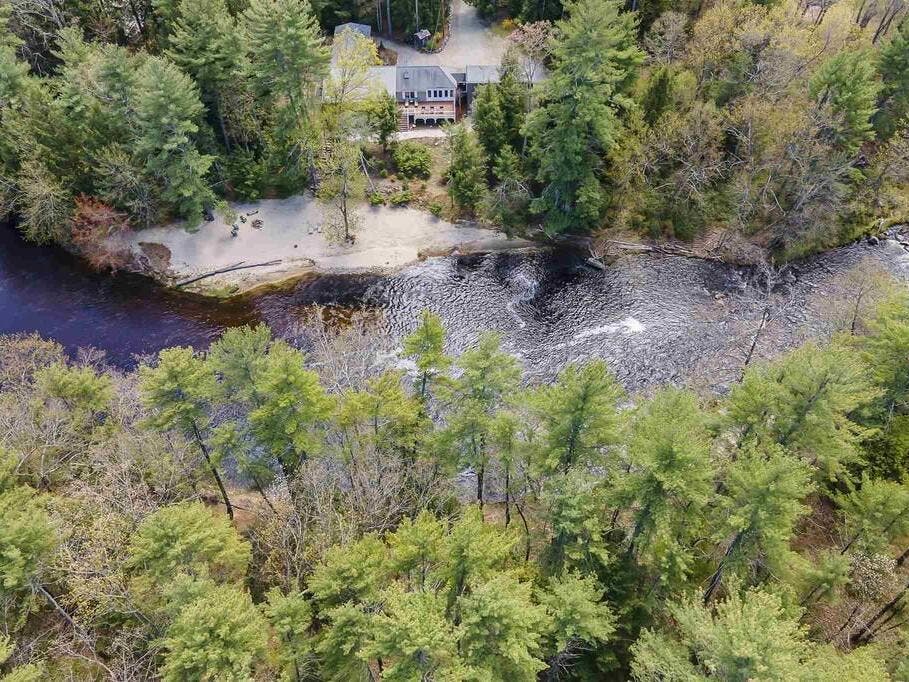 34 West Chamberlain Road In Merrimack, New Hampshire: Wow! - Vimarsana News