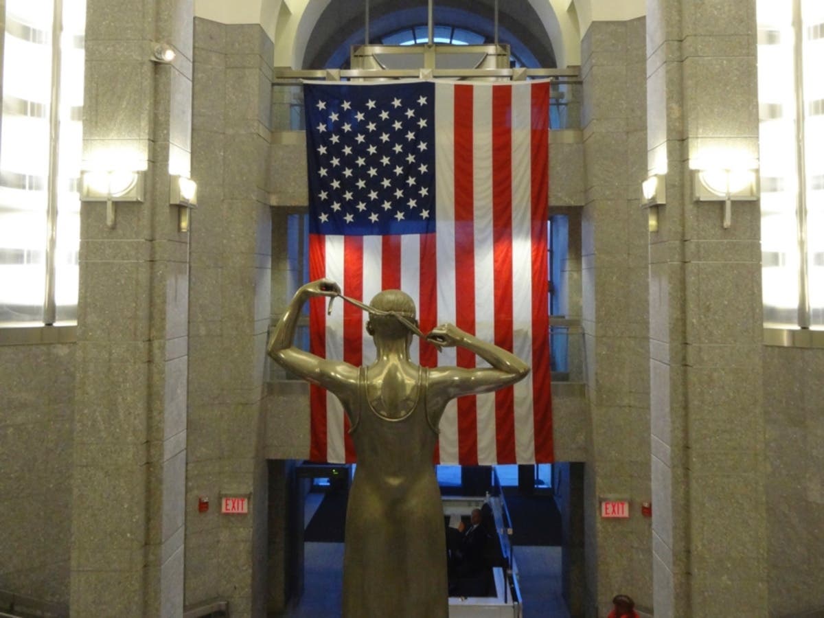 An Amherst man has pleaded guilty to making threats against politicians in December 2020.