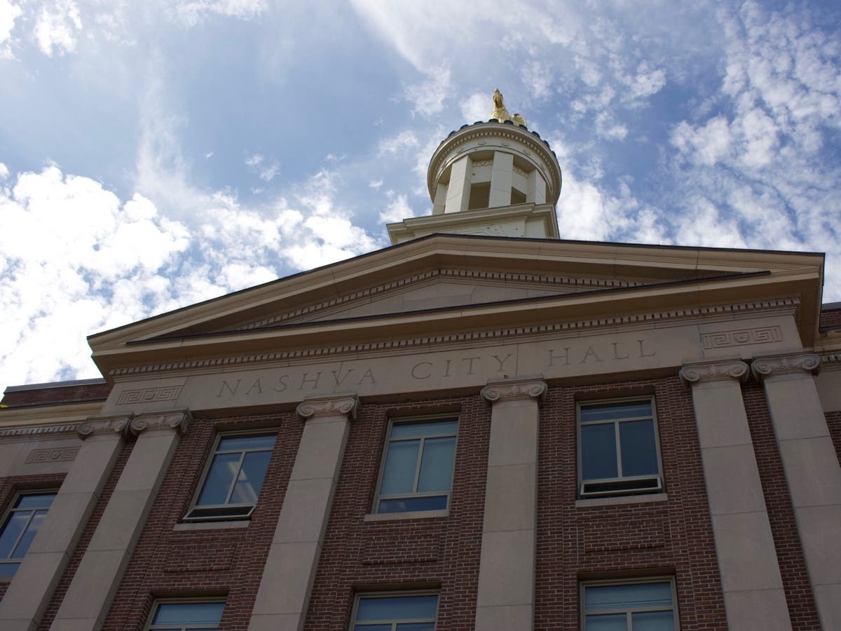 Nashua's face covering and mask mandate is back at city hall starting Aug. 25.