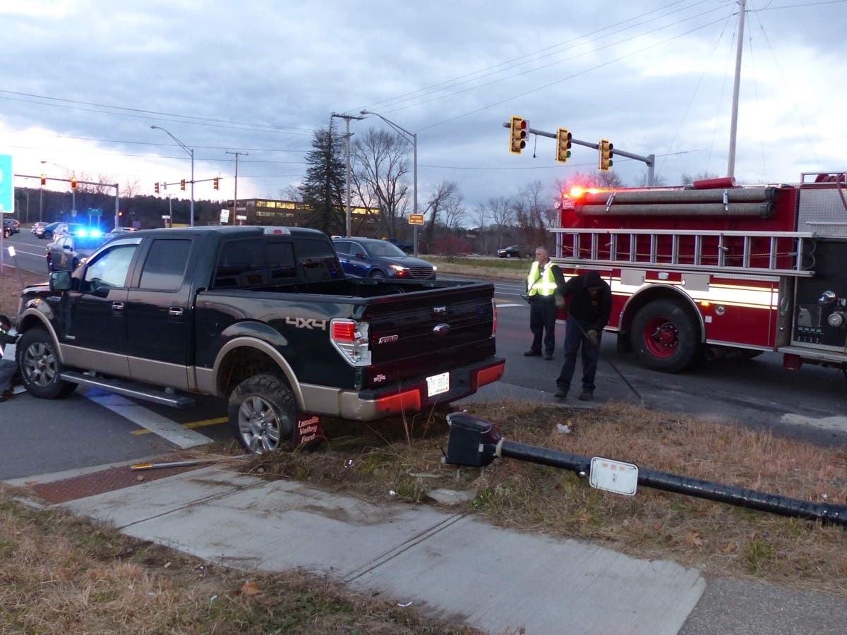 No Injuries After Pickup Truck, SUV Collide In Concord: Video | Concord ...