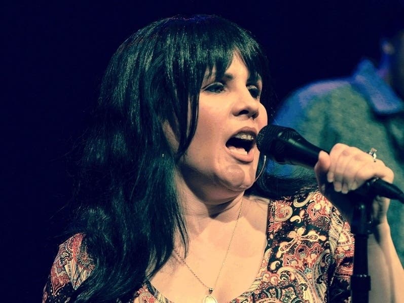 Gesenia of ​Ronstadt Revue​