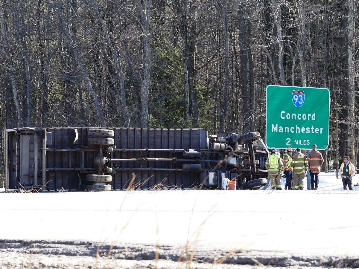Overturned Box Truck Snarls Traffic On Interstate 89 In Concord: Watch ...