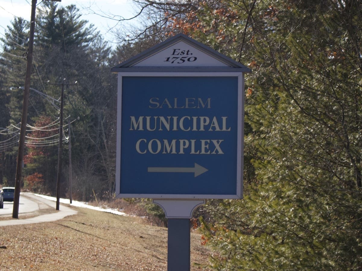 The supervisors of the checklist of Salem will meet on April 29. 