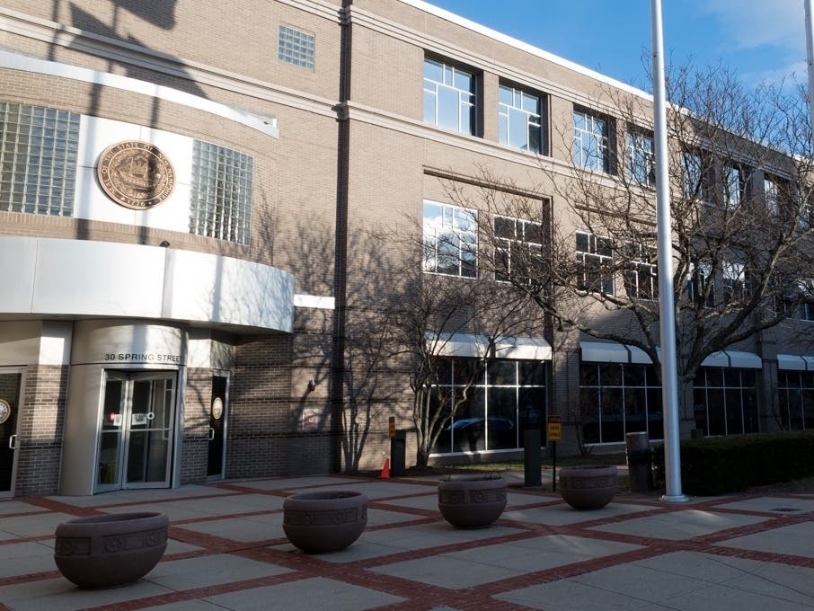Gun Pacter Nashua Felon Indicted On Gun, Conduct Charges: Superior Court Roundup ...