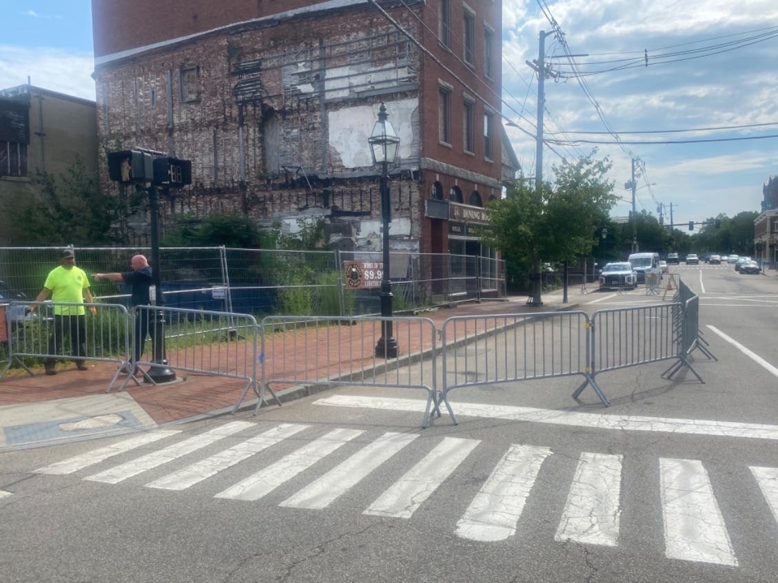Crews from the Department of Public Works have placed barriers around the 278 State Street building. This closure includes a portion of State Street near Pleasant Street, and Church Street.  