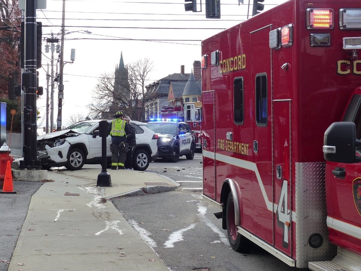 Police Investigating Fatal 3-Vehicle Crash On Route 4 In Chichester ...