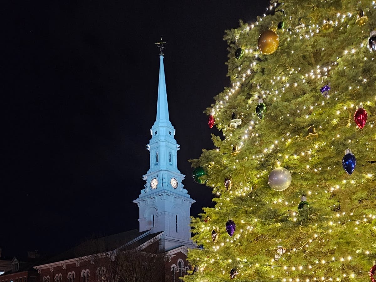Holiday Lights Festivals And Celebrations Fill The Portsmouth Calendar