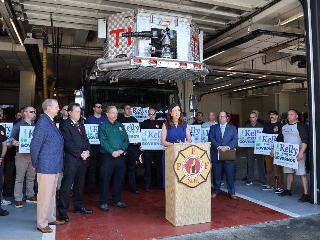 Gov. Kelly Ayotte accepted the endorsement of the PFFNH in Manchester on May 19.