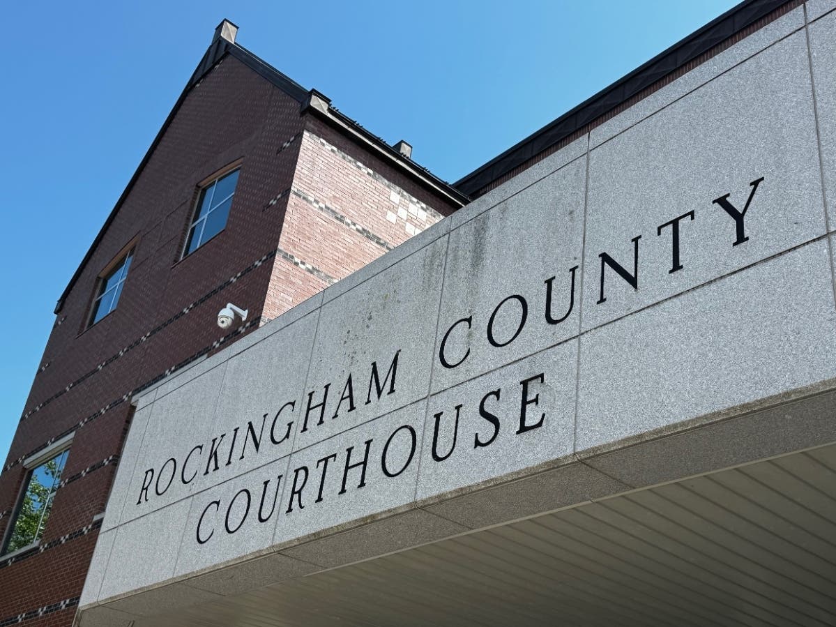 A Londonderry sex offender, in his 20s, was indicted on seven felony counts of failure to register online identifiers, an email address, and a cell phone number.