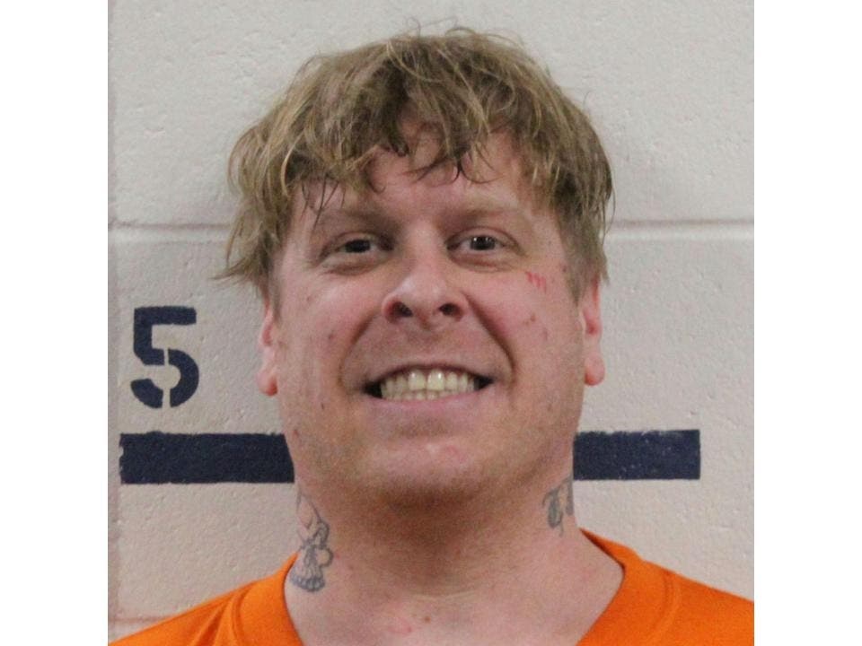 Travis James Larose was arrested on felony threat, child endangerment, and resisting arrest charges on Sept. 2.