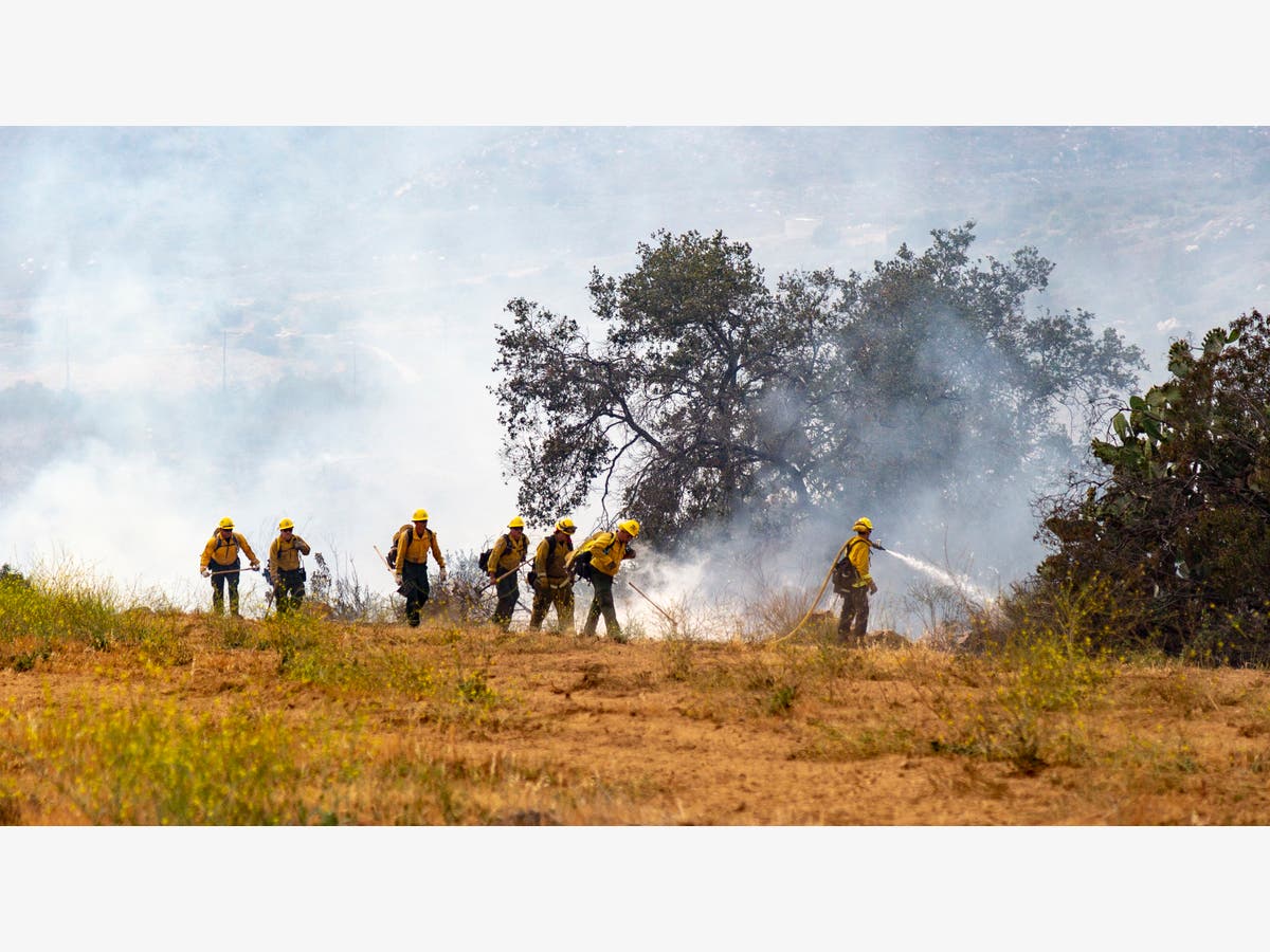 Incredible Images Of The Agua Fire In San Diego's North County ...