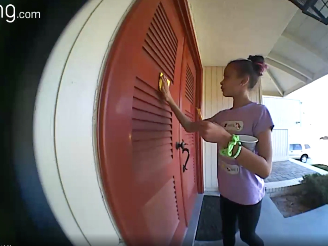 A surveillance camera captured a "beautiful act of kindness" in San Diego.
