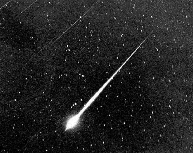 A bright fireball streaked across the sky over Wrightwood, California, in 1966, the last time the annual Leonid meteor shower kicked up an intense storm. In most years, the Leonids spit out about 10 or 15 meteors an hour. 