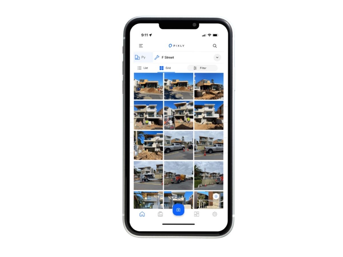 Pixly​ users can snap, tag and share photos and videos with teams on site or in the office in real-time.