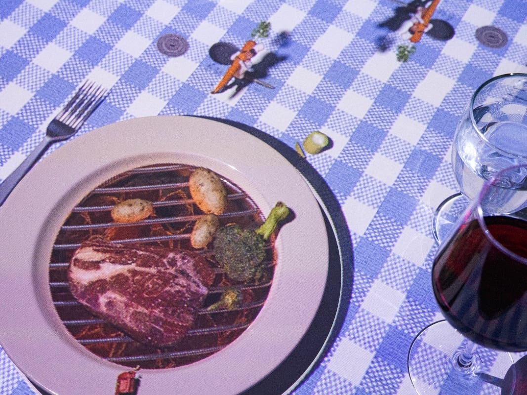 The experience includes three menu options.