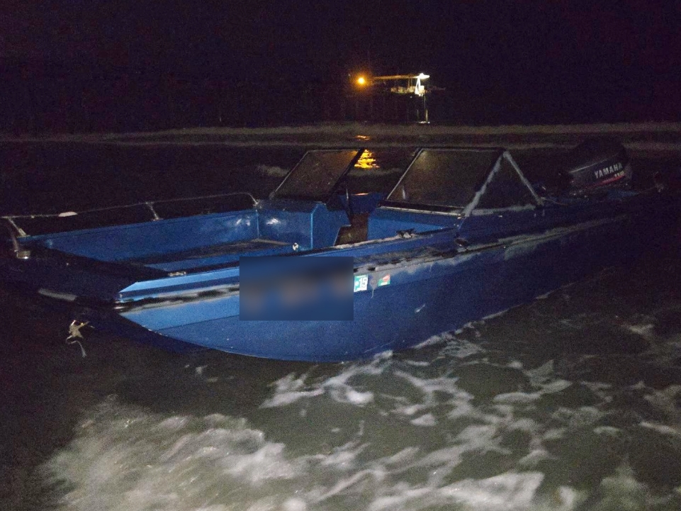 Four people were arrested after a suspected maritime smuggling attempt near Scripps Pier in La Jolla, authorities said.