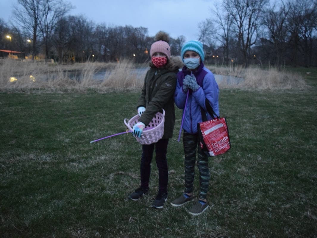 Participants ready for the Flashlight Egg Hunt, Knoch Knolls Park, 2021