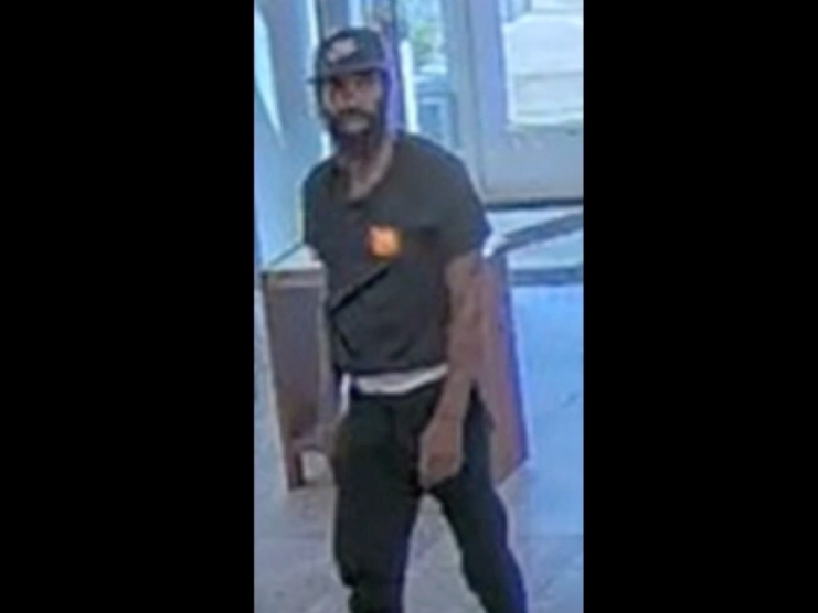 Montgomery authorities are investigating after a man stole more than $10,000 in merchandise from a Rockville LensCrafters​ store.