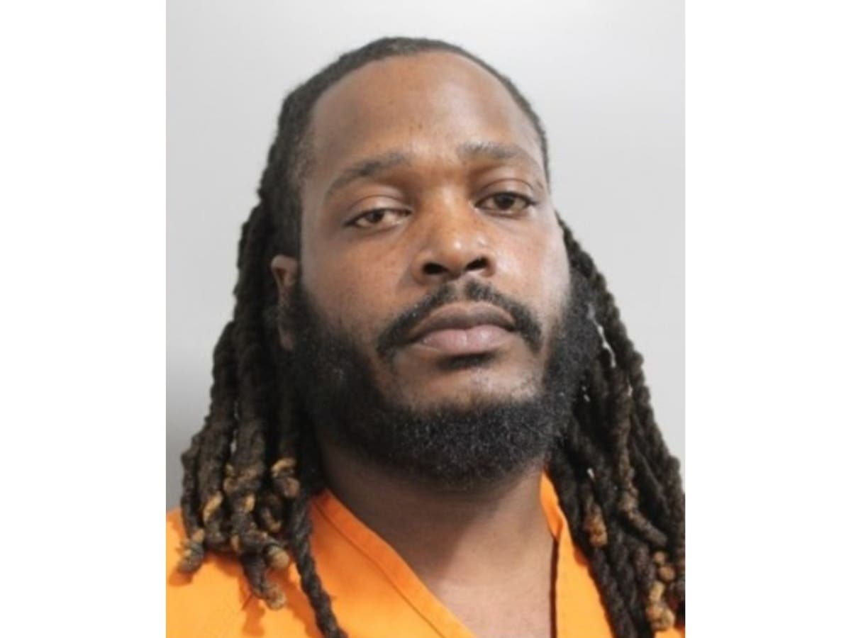 Kevin Lamont Reed Jr. is facing charges after authorities said he fatally shot another man outside a Lakeland pool hall on Thursday.