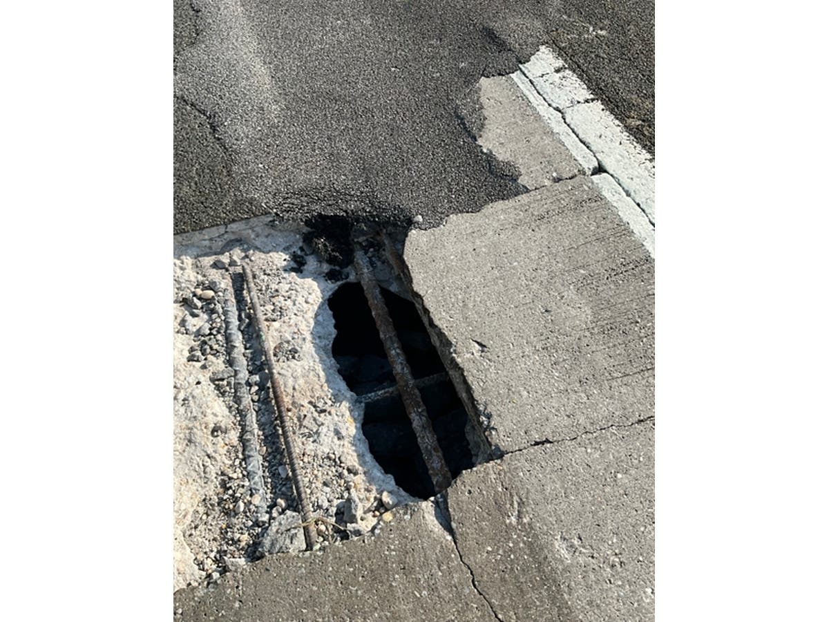 A puncture in an Interstate 95 bridge deck left only one southbound lane open in Howard County as crews worked to make emergency concrete repairs, WTOP reported.