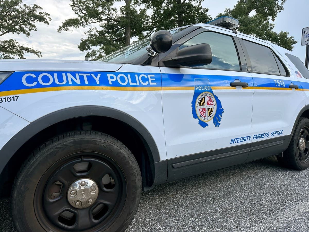 Car Jumps Curb Near Dundalk High School, Sending 6 Kids To Hospital: Police