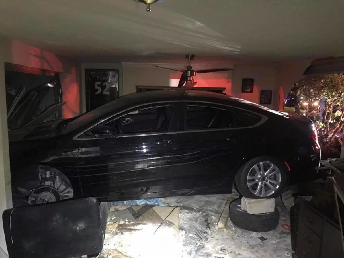 https://patch.com/img/cdn20/users/57041/20170705/113307/styles/raw/public/article_images/hose_co_aberdeeen_crash_into_house-1499311834-7056.jpg