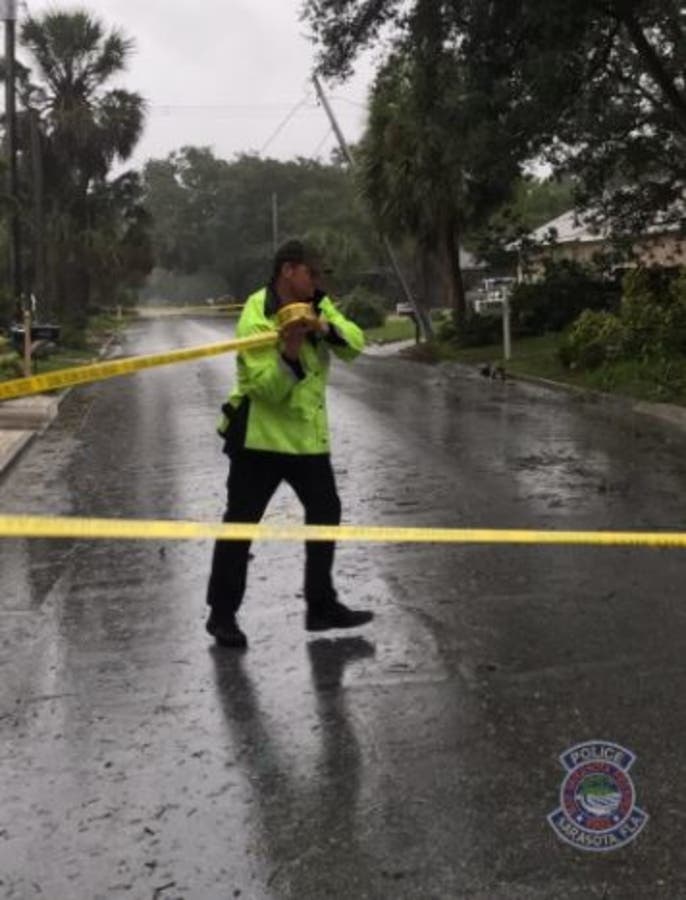 https://patch.com/img/cdn20/users/57041/20170910/055936/styles/raw/public/processed_images/sarasotapd_hurricane_irma-1505080667-3949.jpg