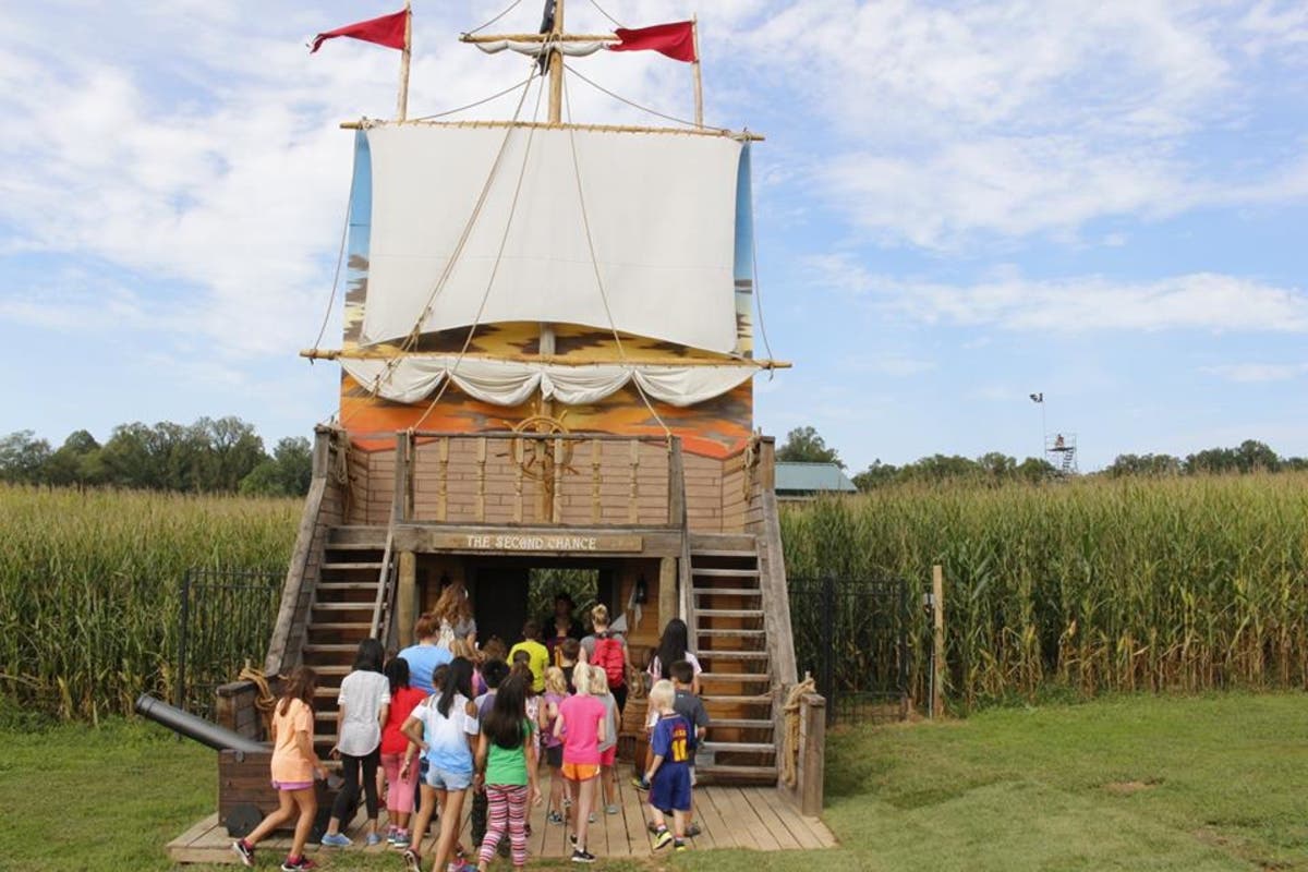 https://patch.com/img/cdn20/users/57041/20171010/083810/styles/raw/public/processed_images/corn_maze_kingsville-1507681522-7549.jpg