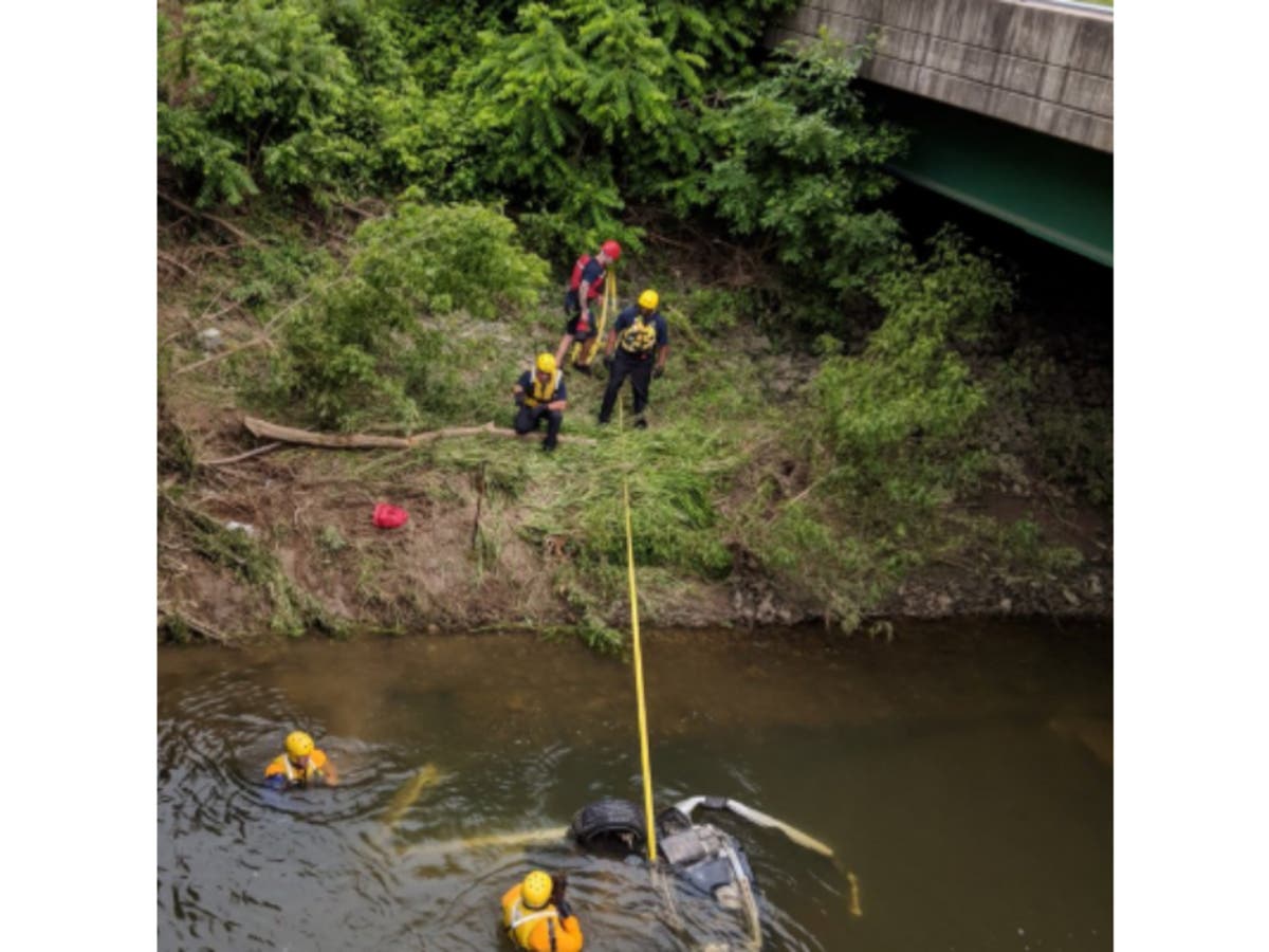 https://patch.com/img/cdn20/users/57041/20180608/032219/styles/raw/public/processed_images/car_into_little_patuxent_off_route_108_hcdfrs-1528485698-5700.jpg