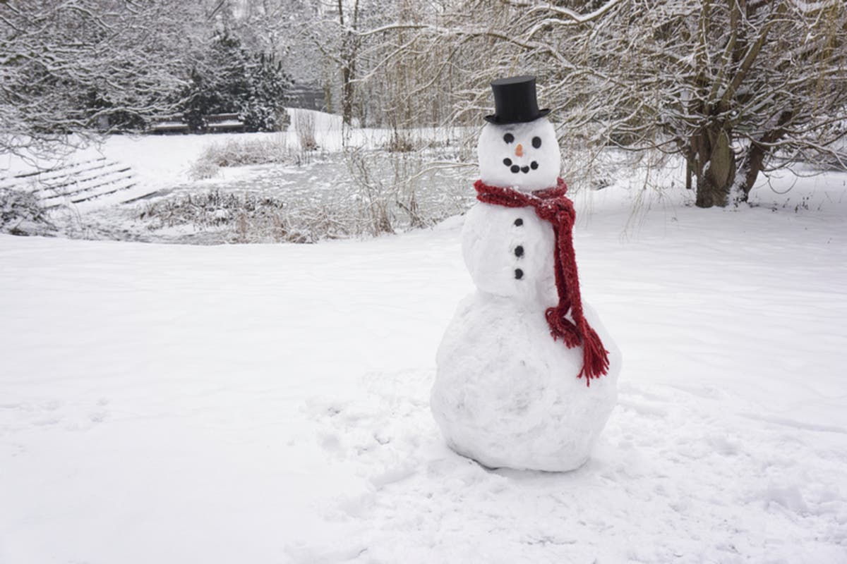 https://patch.com/img/cdn20/users/57041/20190112/014647/styles/raw/public/processed_images/silberkorn_snowman_winter_snow_shutterstock_148304699-1547317860-5090.jpg
