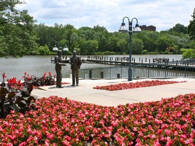 News small post card thumbnail