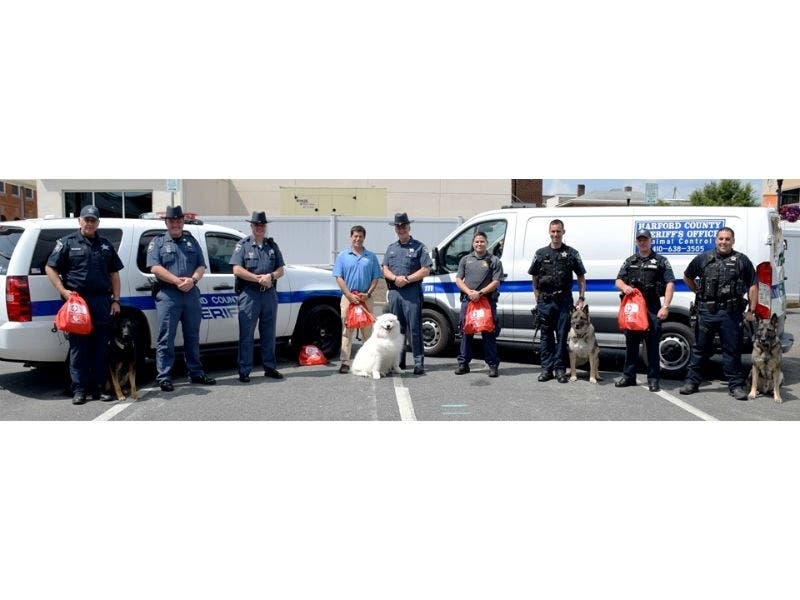Pet oxygen masks will help save lives.
