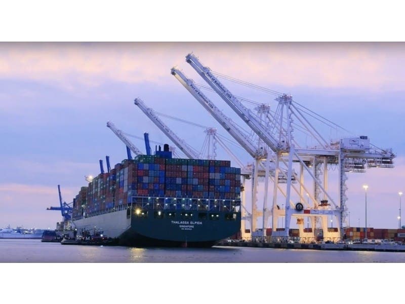 Evergreen Thalassa Elpida moved a record number of containers, according to the Port of Baltimore.