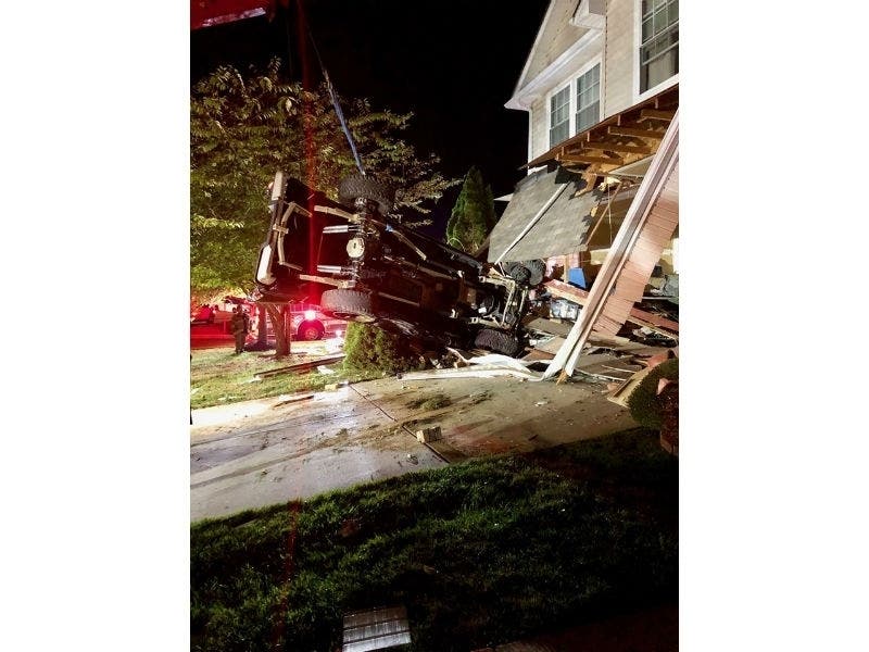 https://patch.com/img/cdn20/users/57041/20190922/094926/styles/patch_image/public/vehicle-into-house-forest-hill___22094335040.jpg
