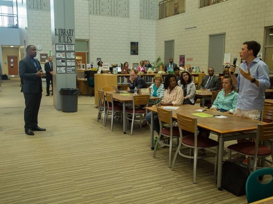 News small post card thumbnail