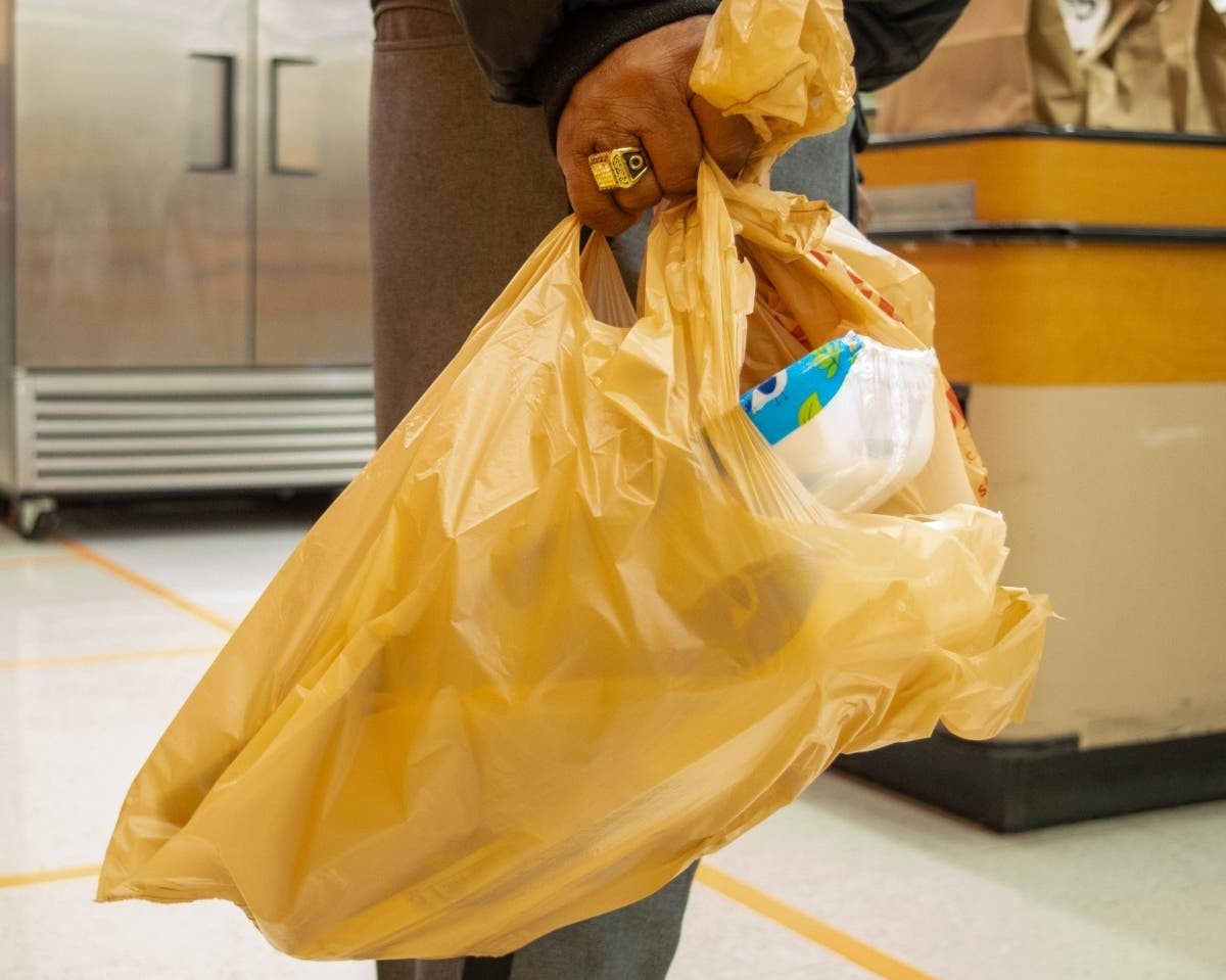 Plastic carryout bags would no longer be available in Maryland beginning in mid-2021 under legislation proposed in the 2020 General Assembly.