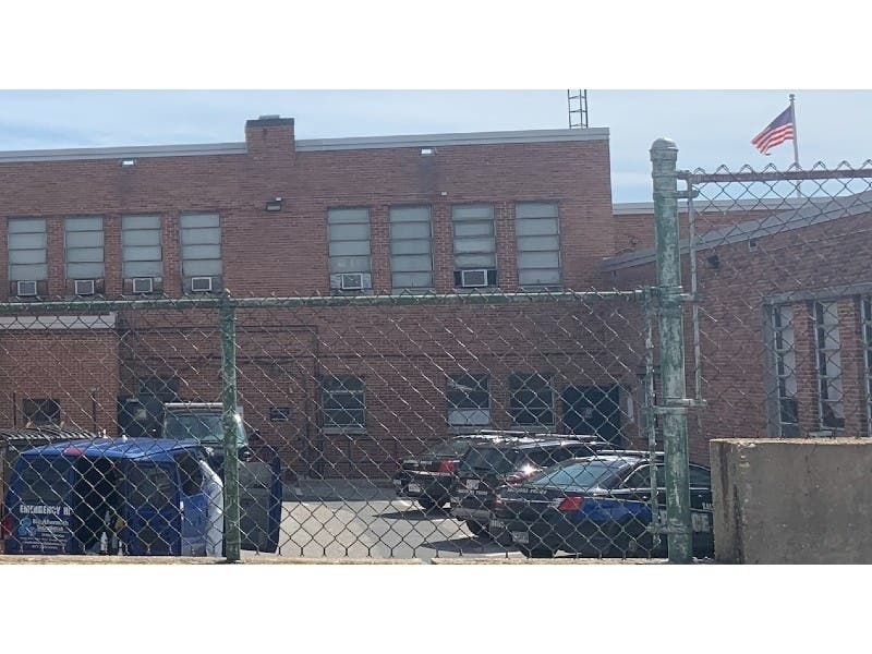 https://patch.com/img/cdn20/users/57041/20200405/115549/styles/patch_image/public/baltimore-police-southwest-district-closed-disinfecting-sanitzing___05115506499.jpg