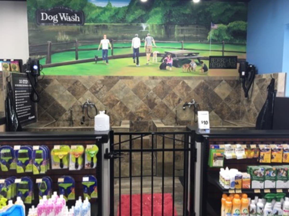 Pet Valu Holds Grand Opening In Bedford Hills Bedford NY Patch pet-valu-holds-grand-opening-in-bedford-hills-bedford-ny-patch
