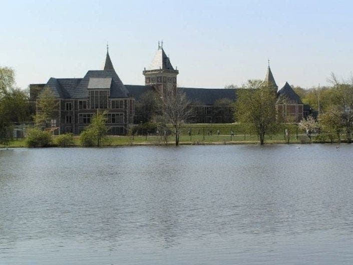 New Rochelle school district released a plan to deal with the new coronavirus.