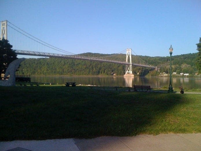 A bill banning the establishment of oil-barge anchorages on the Hudson River passed the U.S. House of Representatives.