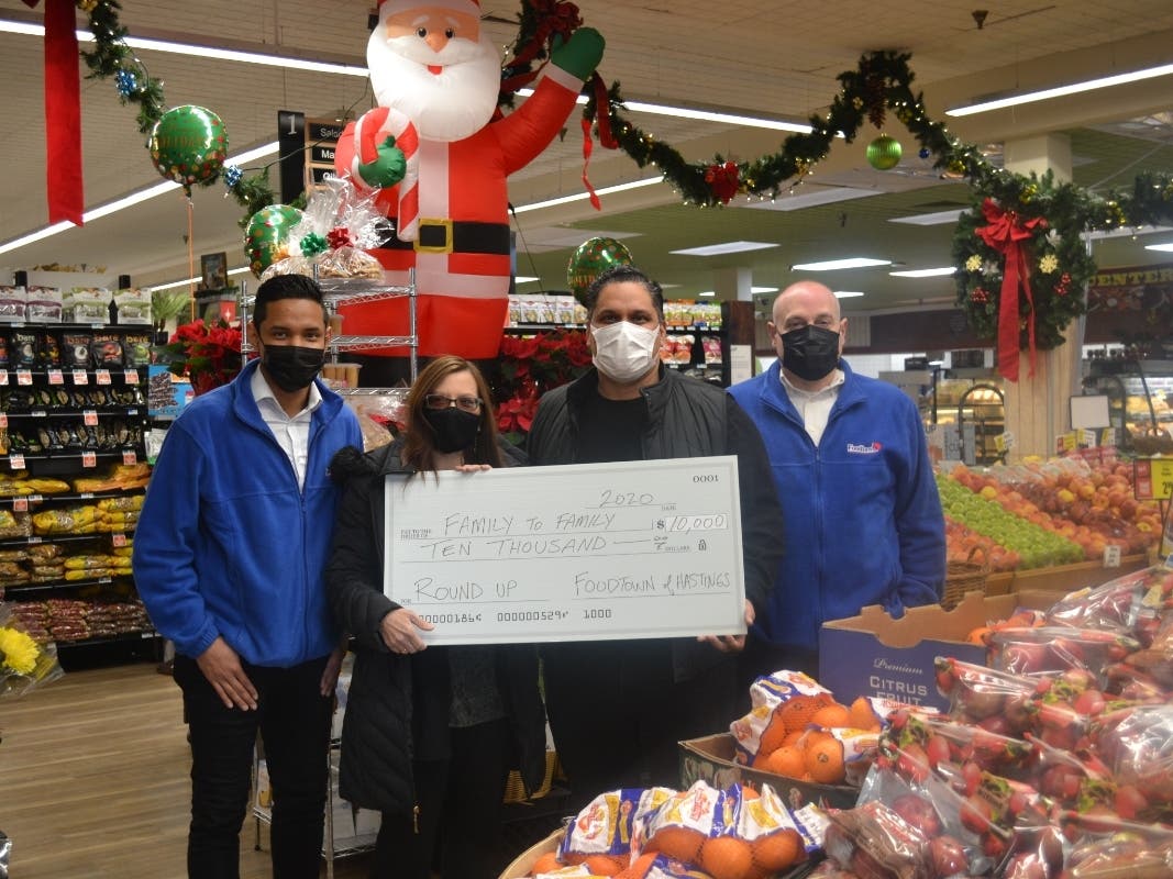 Foodtown in Hastings-on-Hudson donated $10,000 to nonprofit Family-to-Family.