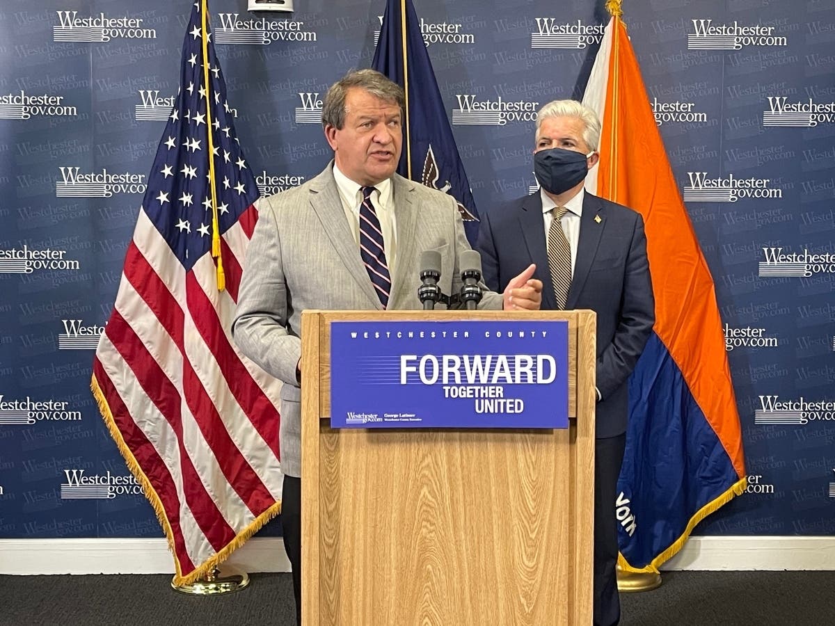 Westchester and Suffolk counties said they will direct their departments to have a fully electric vehicle fleet by 2030.