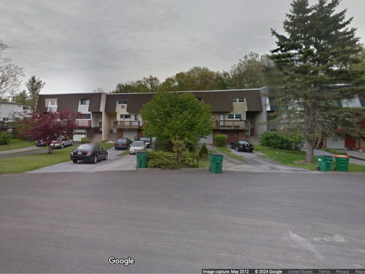 1 Person Injured In Hyde Park Apartment Porch Collapse | Mid Hudson ...