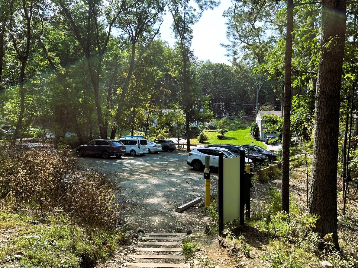Lot purchase on Grove Street for Town Forest Parking.